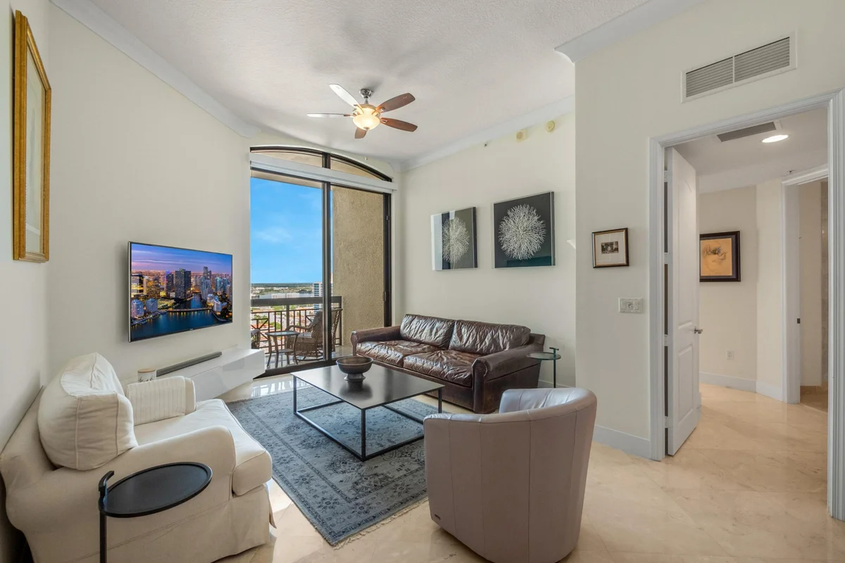 701 S Olive Ave #2117, West Palm Beach: photo 1 of 25