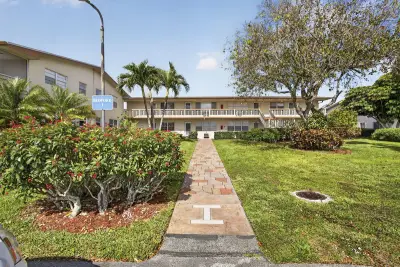 225 Bedford I, West Palm Beach: photo 1 of 34