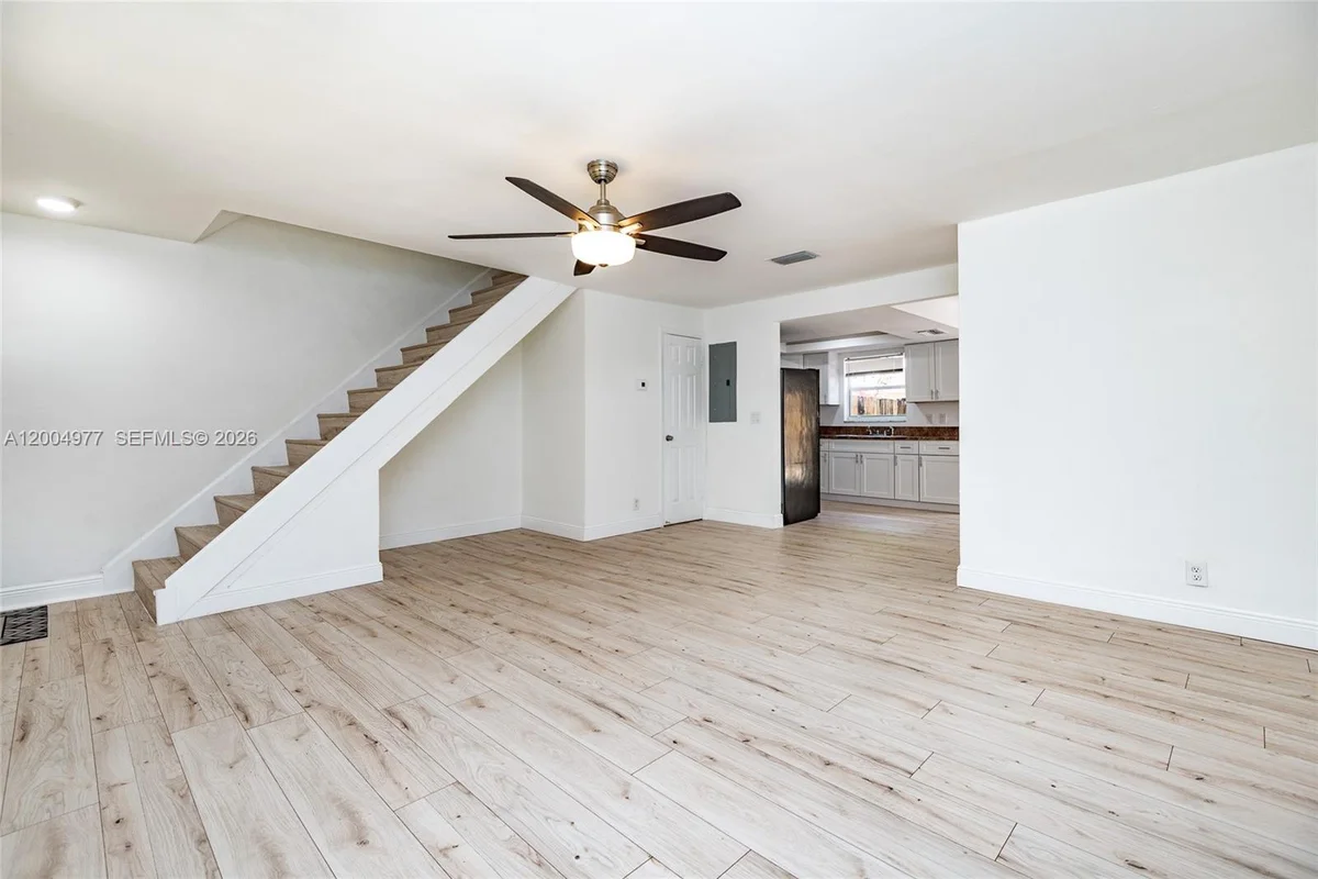 7920 Kimberly Blvd #305, North Lauderdale: photo 1 of 32