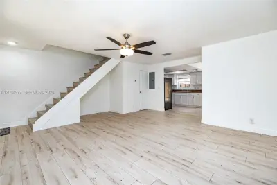 7920 Kimberly Blvd #305, North Lauderdale: photo 1 of 32