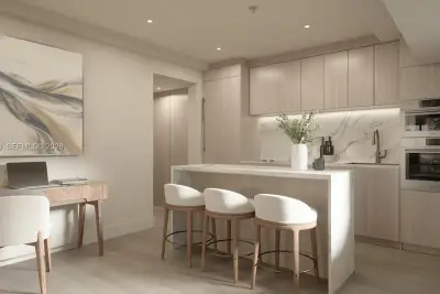 250 Collins Ave #105, Miami Beach: photo 1 of 35
