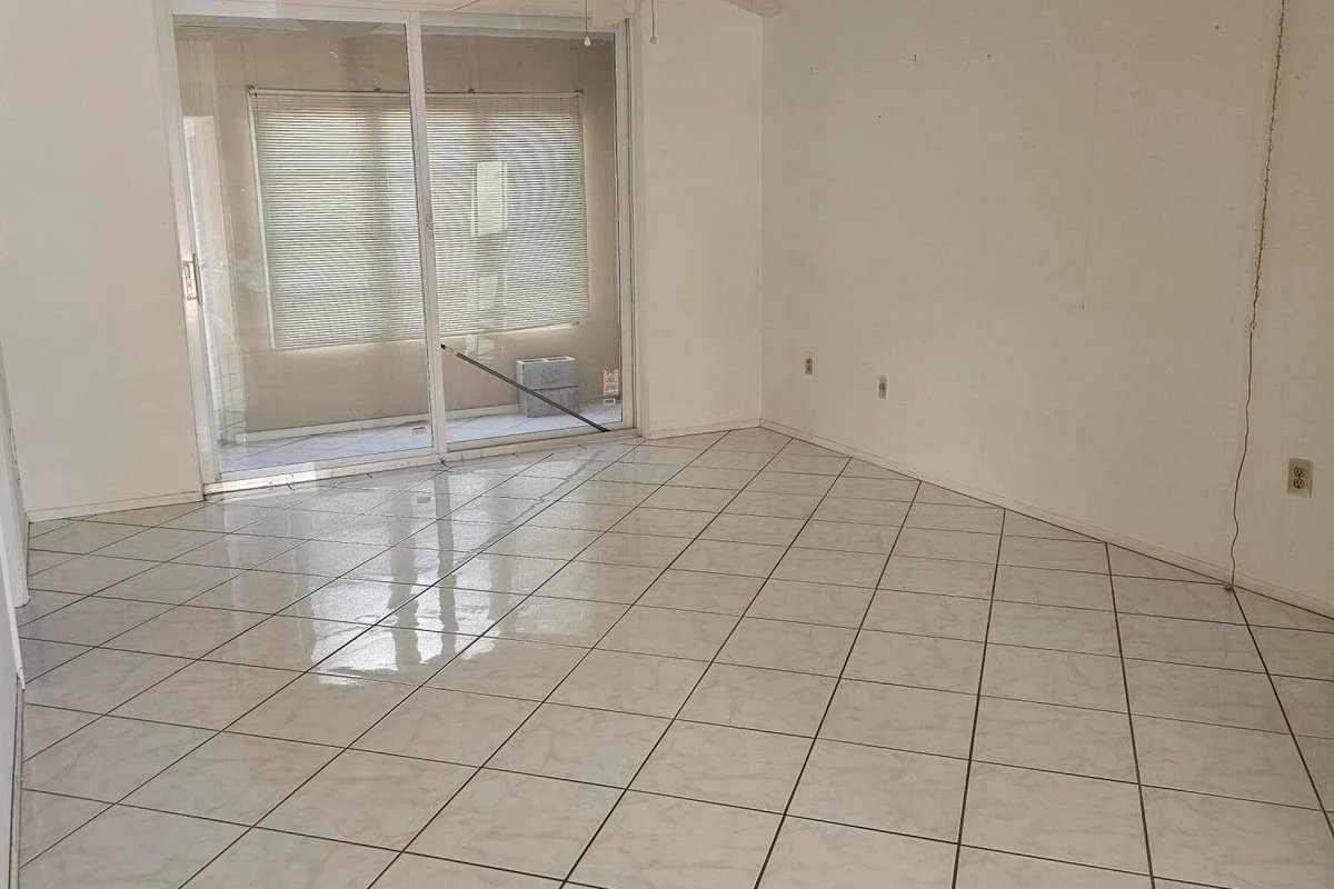 8060 Sunrise Lakes Dr E #109, Sunrise: photo 1 of 4