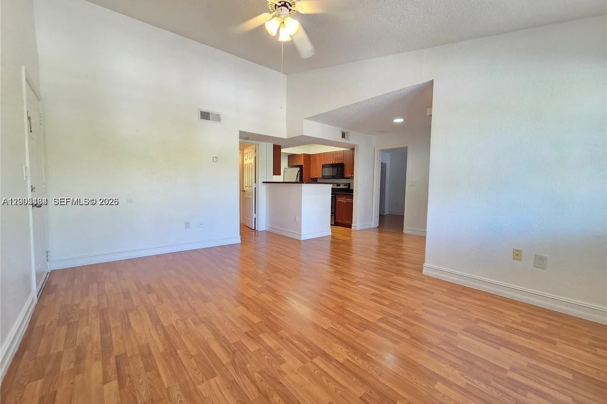 15650 SW 105th Ln #502, Miami: photo 1 of 15