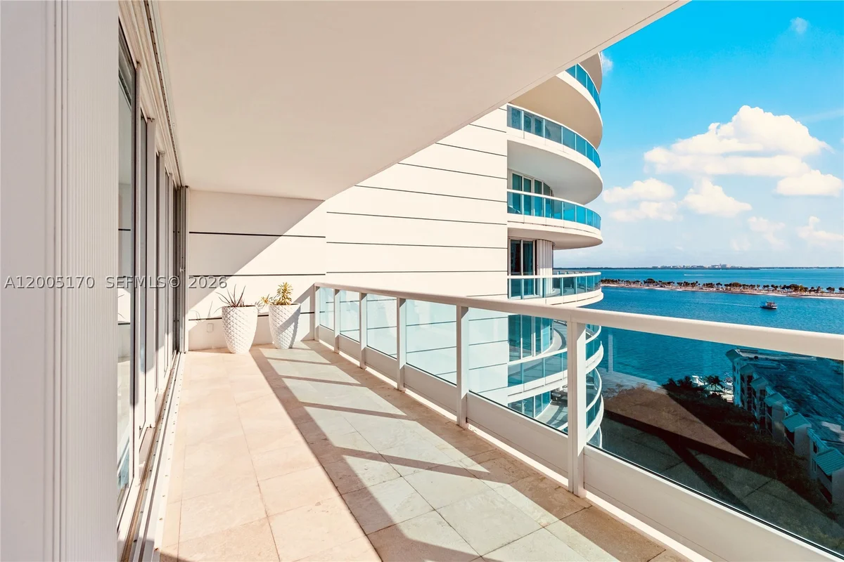 2127 Brickell Ave #1505, Miami: photo 1 of 39