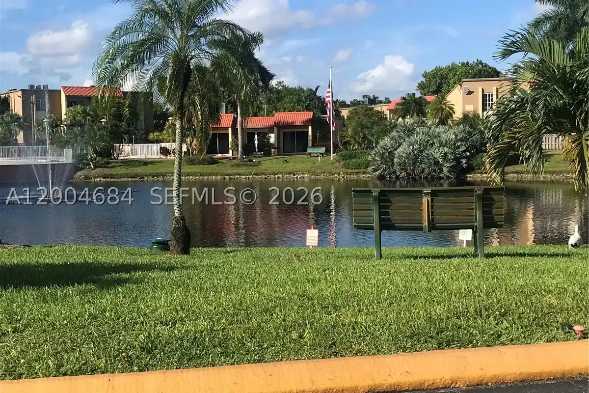 5112 NW 79 Ave #201, Doral: photo 1 of 7