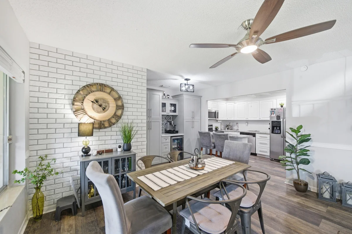 5883 La Paseos Dr #D-2, Lake Worth: photo 1 of 22