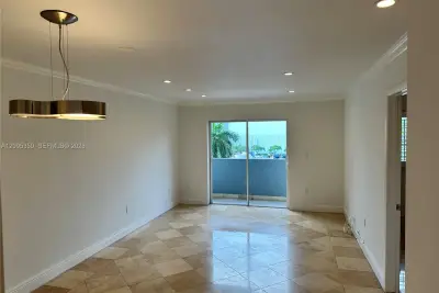 1250 Lincoln Rd #406, Miami Beach: photo 1 of 40