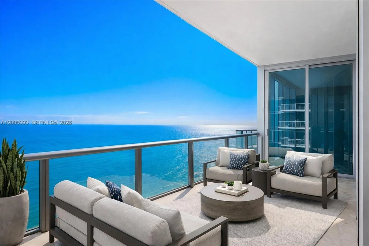 17001 Collins Ave #4208, Sunny Isles Beach: photo 1 of 29