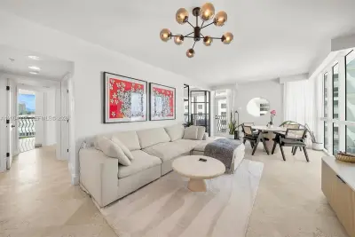 1500 Ocean Dr #607, Miami Beach: photo 1 of 31