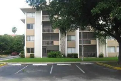 701 N Pine Island Rd #304, Plantation: photo 1 of 77