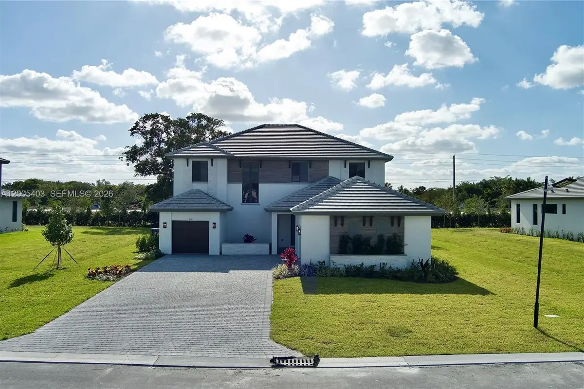 2391 SW 123rd Ter, Davie: photo 1 of 21