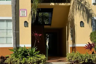 111 Yacht Club Way #107, Hypoluxo: photo 1 of 23
