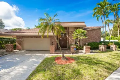 6481 Timber Ln, Boca Raton: photo 1 of 64