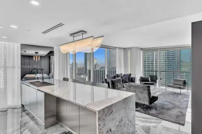 475 Brickell Ave #2715, Miami: photo 1 of 56