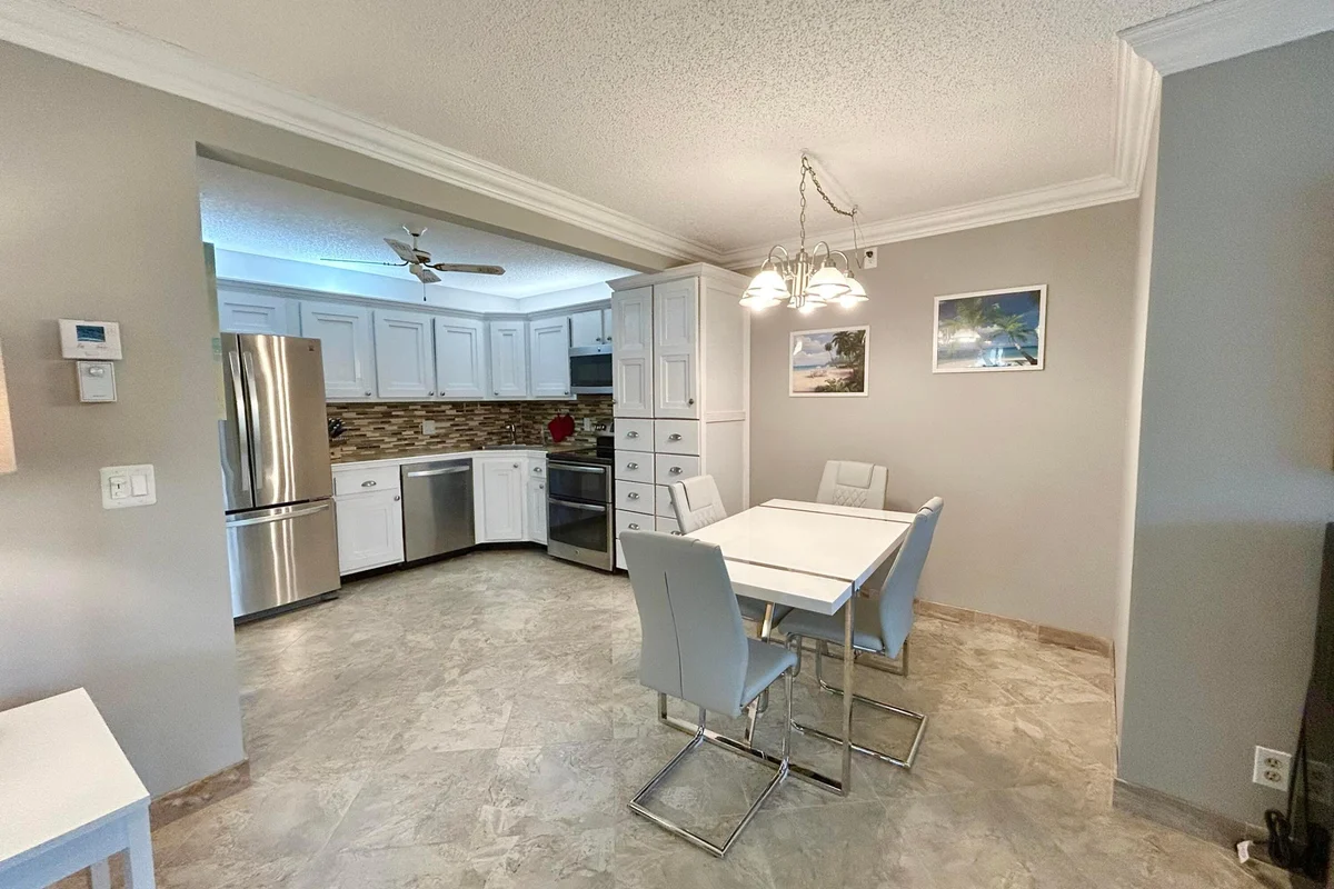 223 Pine Hov Cir #C-2, Lake Worth: photo 1 of 61