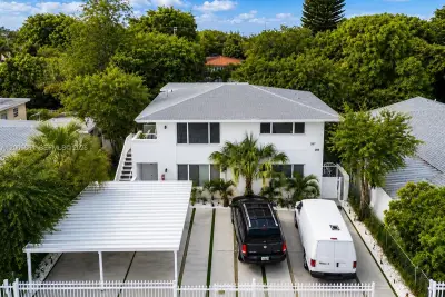 265 NE 55th Ter #1, Miami: photo 1 of 22
