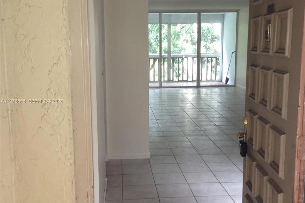 7031 Environ Blvd #221, Lauderhill: photo 1 of 19