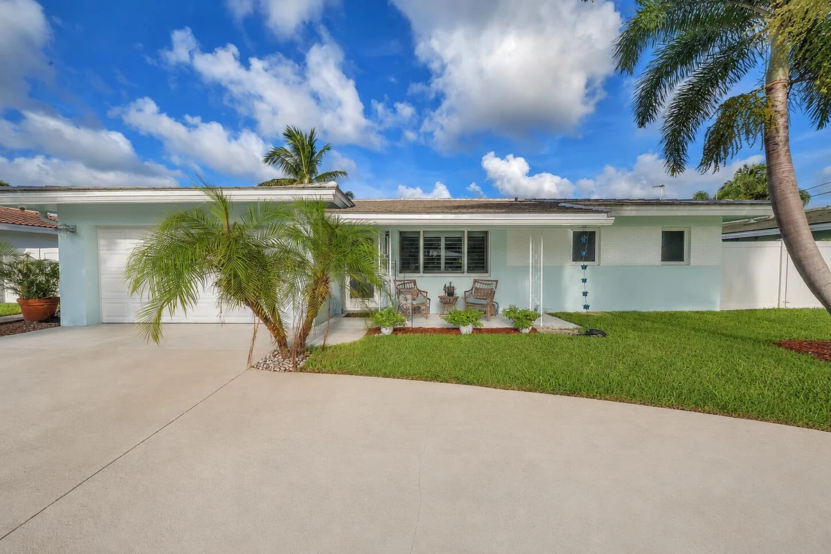 380 SE 5th Ave, Pompano Beach: photo 1 of 58