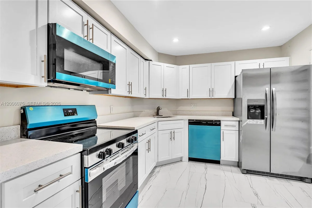 3360 Spanish Moss Ter #305, Lauderhill: photo 1 of 9