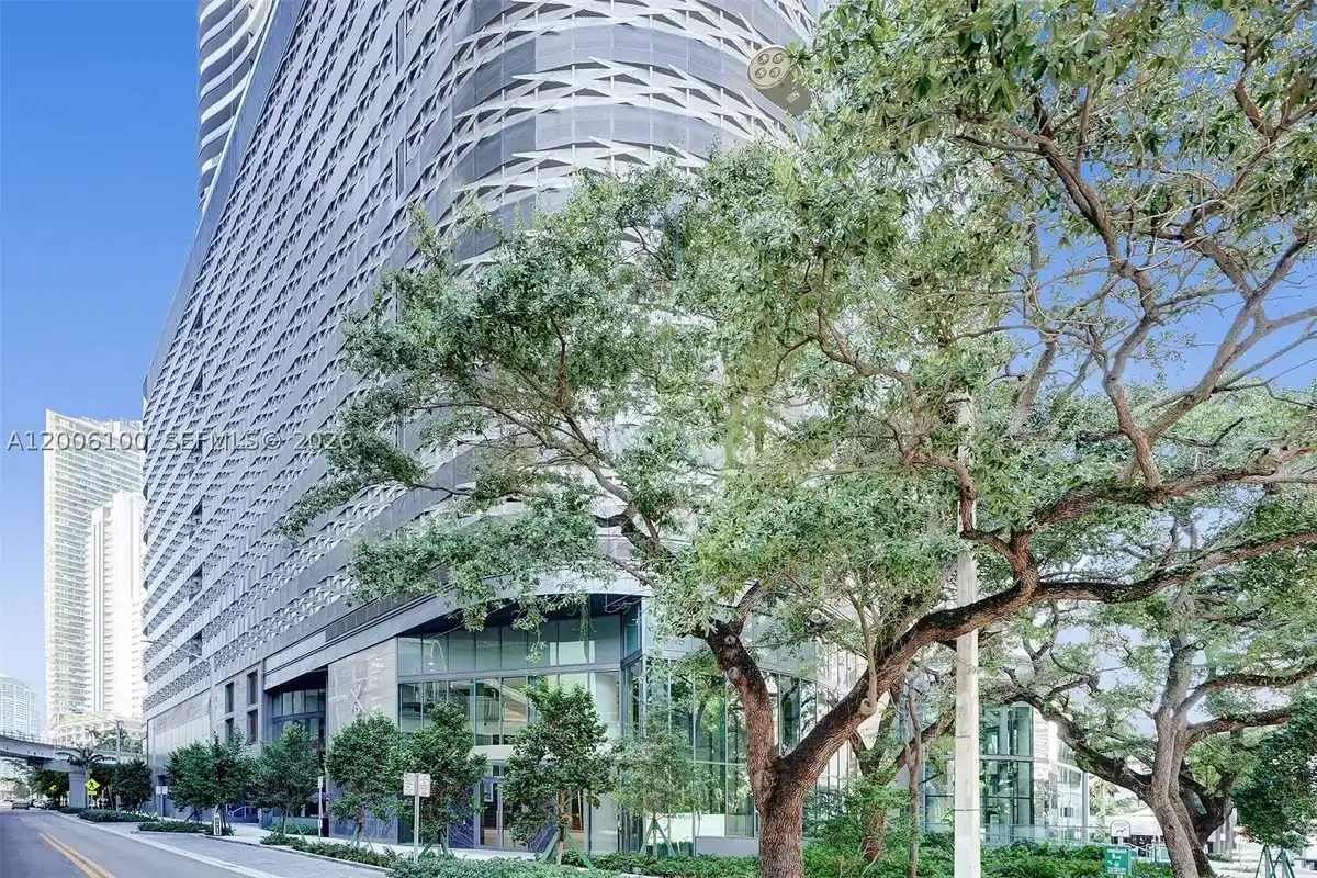 1000 Brickell Plz #PH5106, Miami: photo 1 of 54