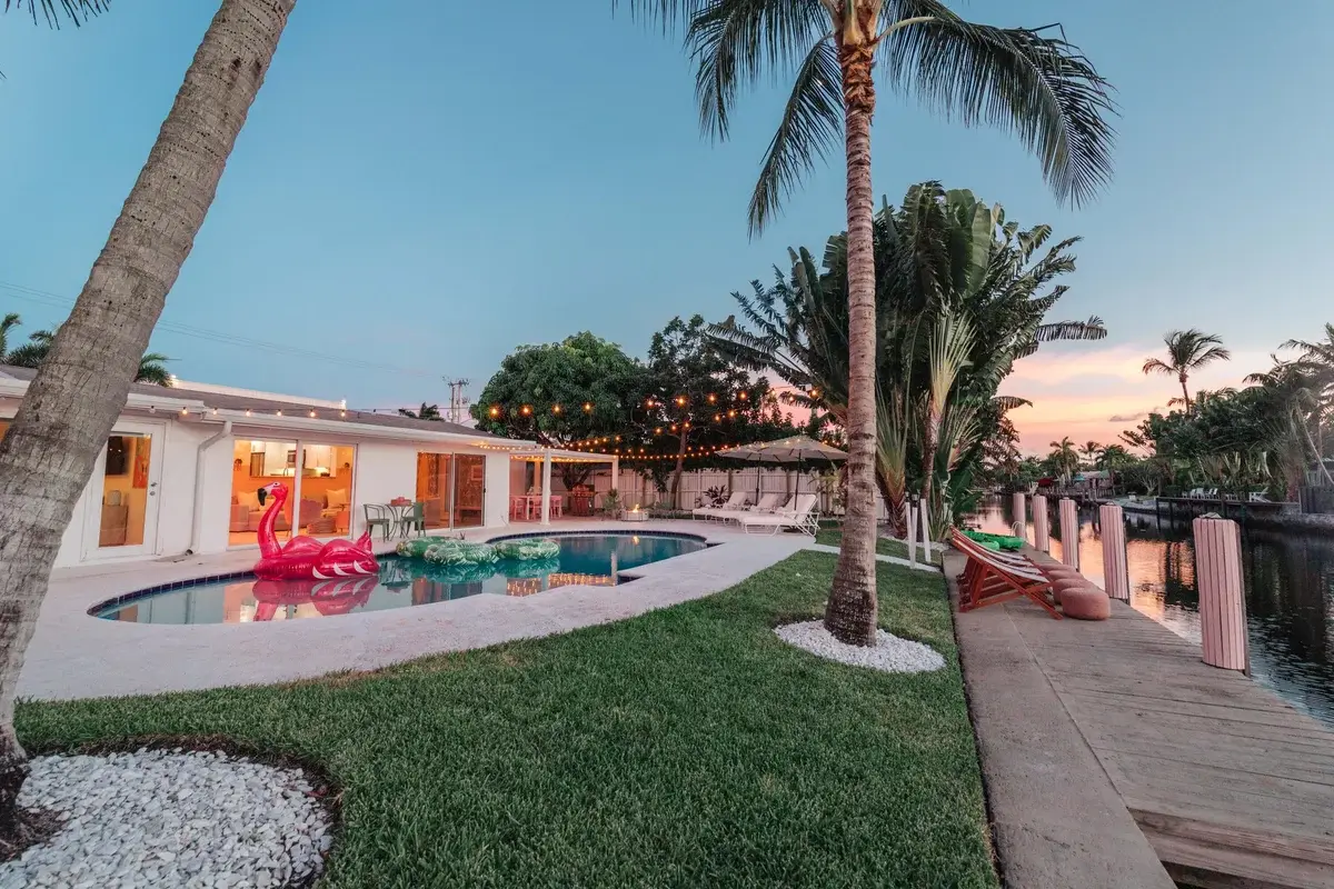 3057 NE 16th Ave, Oakland Park: photo 1 of 41