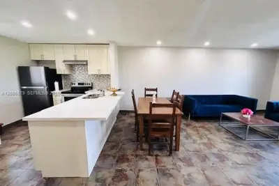 7740 Camino Real #G404, Miami: photo 1 of 22
