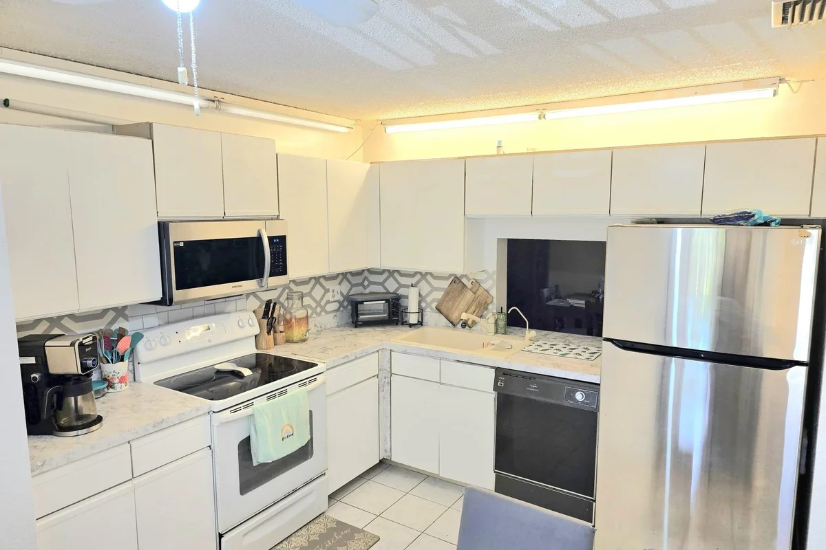 4047 NW 22nd St #210b, Coconut Creek: photo 1 of 31