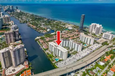 19390 Collins Ave #1410, Sunny Isles Beach: photo 1 of 38