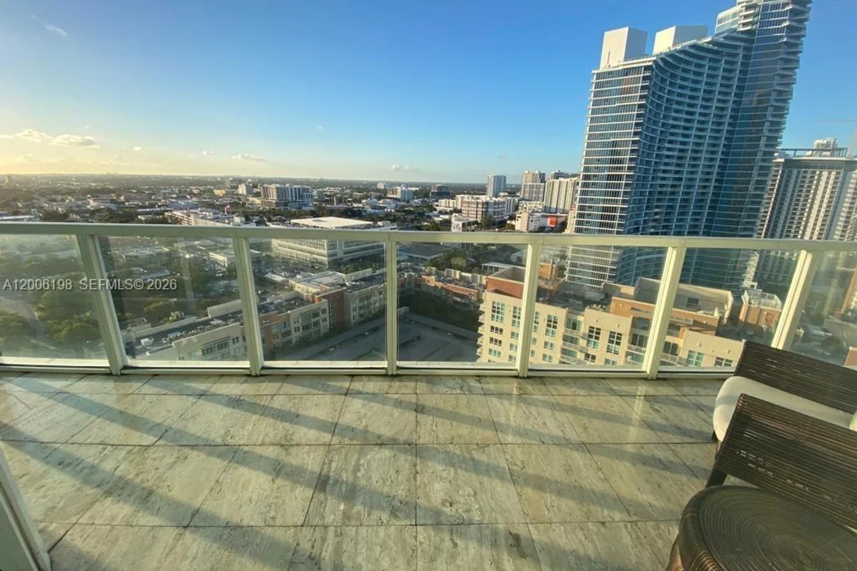 1900 N Bayshore Dr #2314, Miami: photo 1 of 9