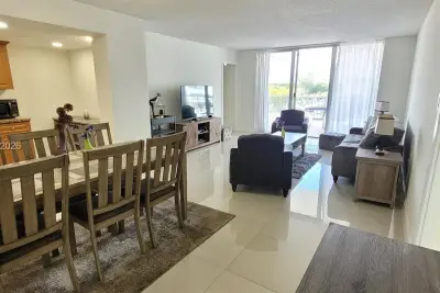 18011 Biscayne Blvd #402, Aventura: photo 1 of 55