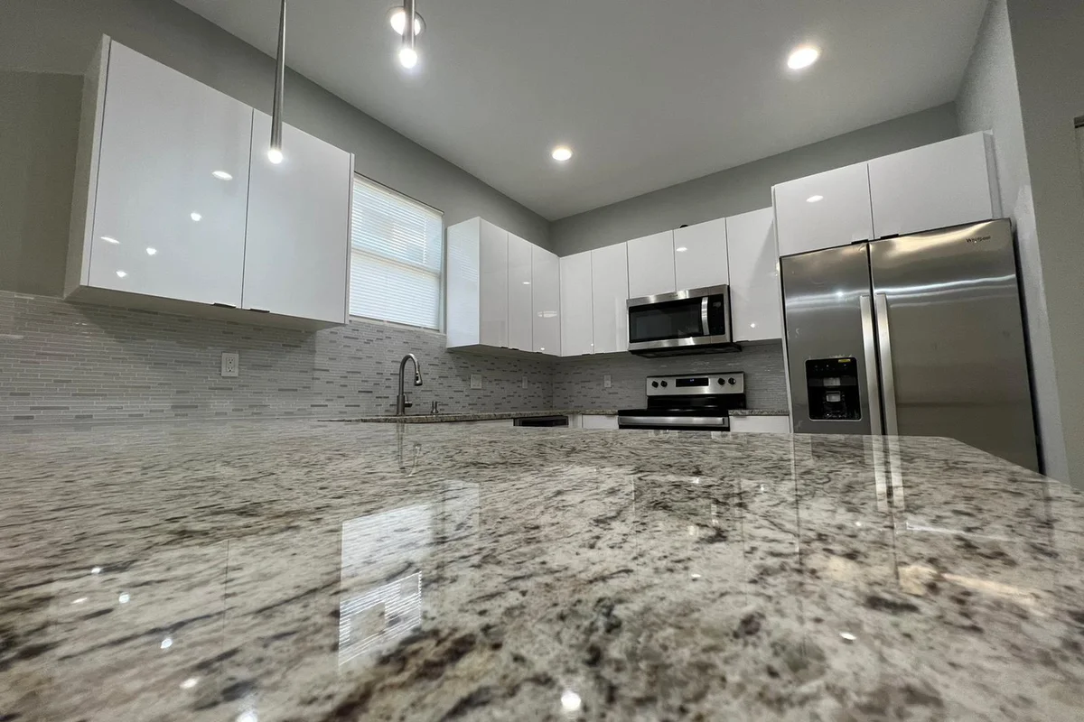 227 N E St, Lake Worth Beach: photo 1 of 29