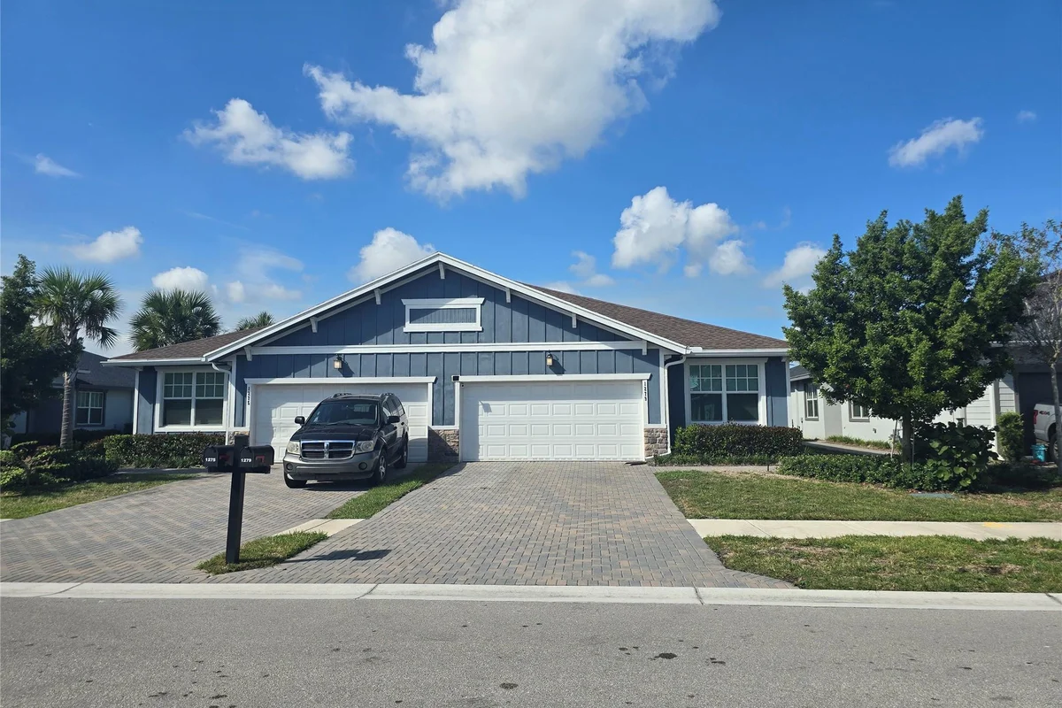 1279 Tangled Orchard Trace, Loxahatchee: photo 1 of 39