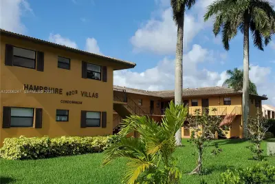 9203 NW 38th Dr #2, Coral Springs: photo 1 of 17