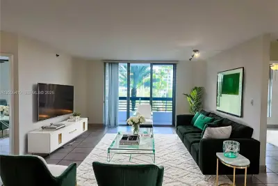 3600 Mystic Pointe Dr #511, Aventura: photo 1 of 43