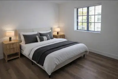 1619 Jefferson Ave #206, Miami Beach: photo 1 of 14