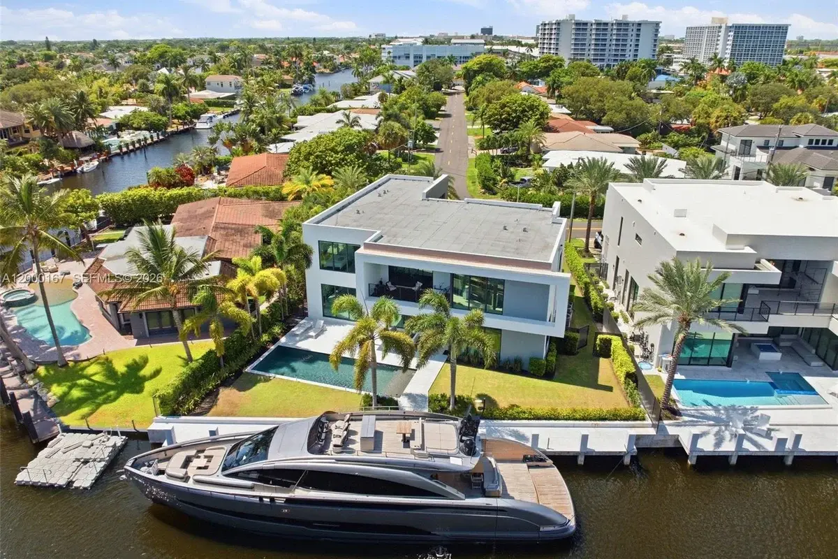 4232 E Tradewinds Ave, Lauderdale-by-the-Sea: photo 1 of 63
