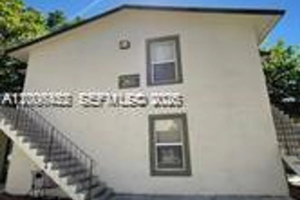 1680 NW 4th Ave #8B, Miami: photo 1 of 9