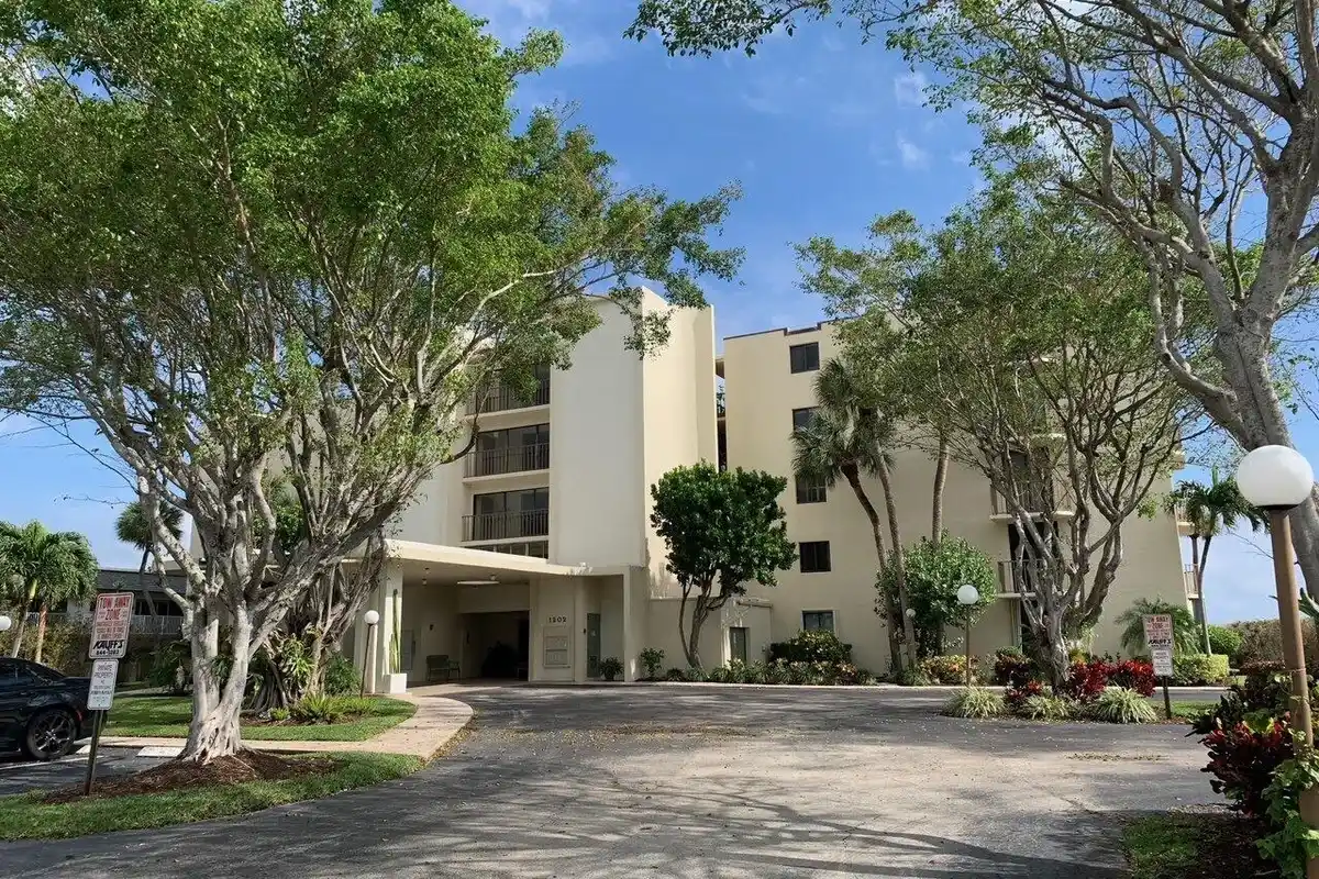 1202 S Lake Dr #502, Lantana: photo 1 of 22