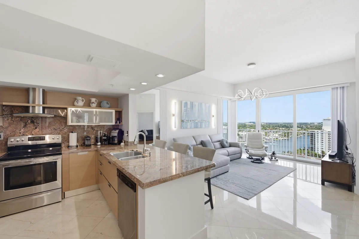 3020 NE 32nd Ave #Ph1, Fort Lauderdale: photo 1 of 48