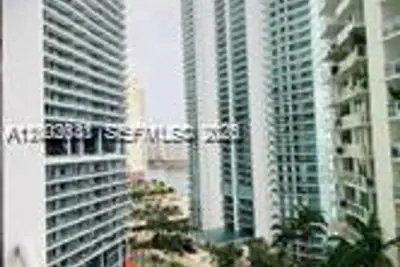 170 SE 14th St #1504, Miami: photo 1 of 11