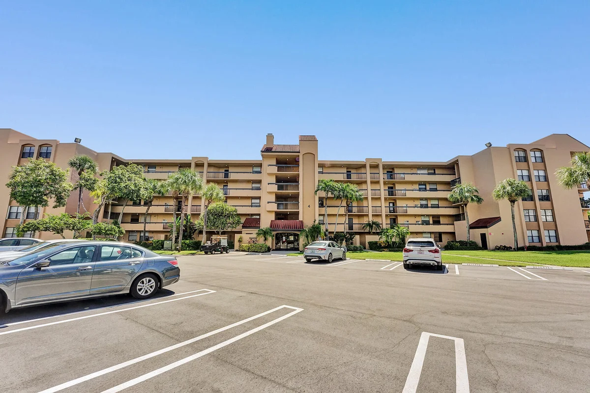 2255 Lindell Blvd #4111, Delray Beach: photo 1 of 36