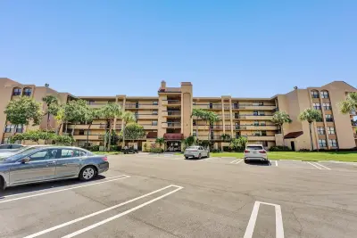 2255 Lindell Blvd #4111, Delray Beach: photo 1 of 36