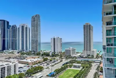 330 Sunny Isles Blvd #5-2207, Sunny Isles Beach: photo 1 of 30