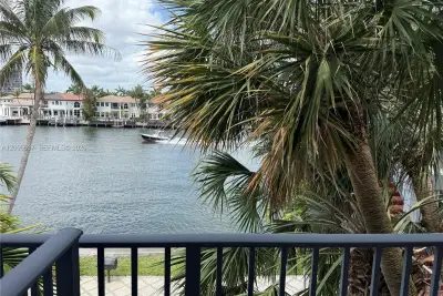 2600 S Ocean Dr #S306, Hollywood: photo 1 of 13