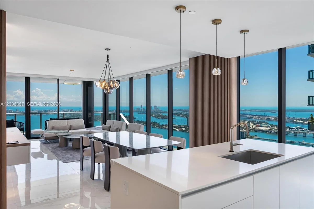 700 NE 24th St #5407, Miami: photo 1 of 85