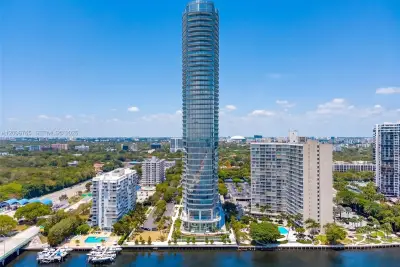 175 SE 25th Rd #604, Miami: photo 1 of 37