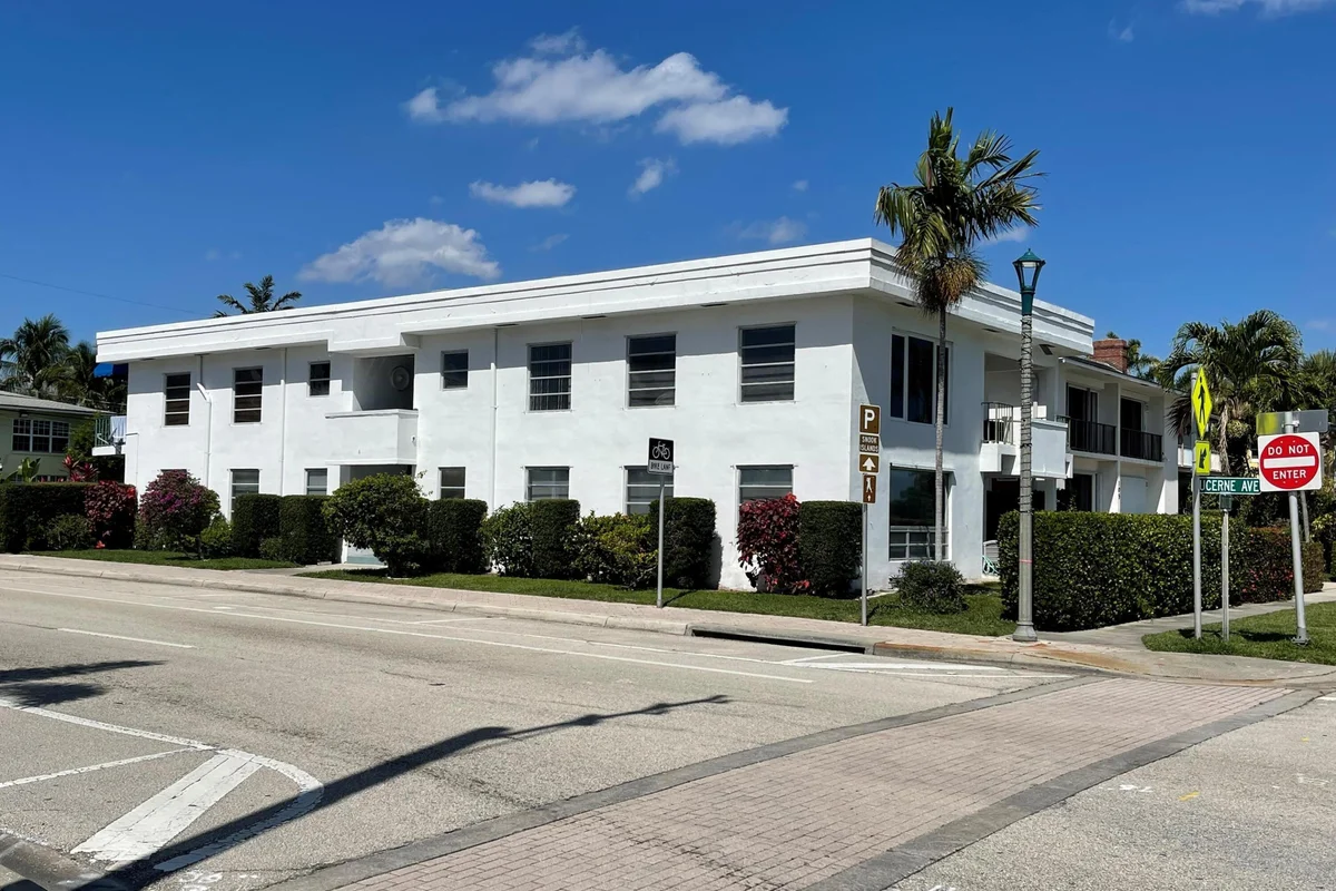 6 Lucerne Ave #3, Lake Worth Beach: photo 1 of 19