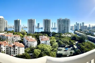 2000 Island Blvd #1801, Aventura: photo 1 of 75