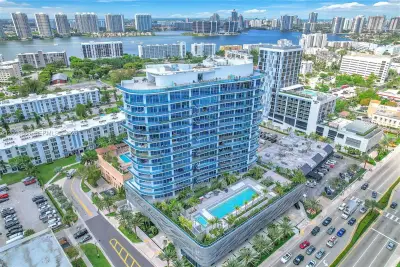 17550 Collins Ave #1002, Sunny Isles Beach: photo 1 of 31