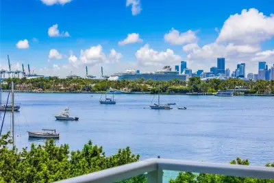 1000 West Ave #426, Miami Beach: photo 1 of 36